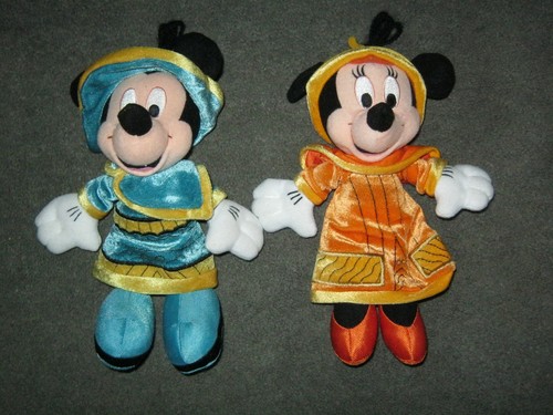 Disney store mickey and minnie - and,