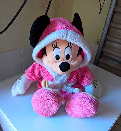 Disney store minnie mouse - disney,