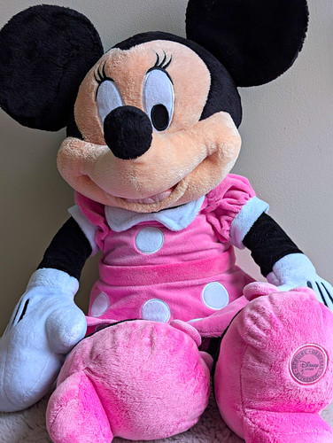 Disney store minnie mouse - disney,