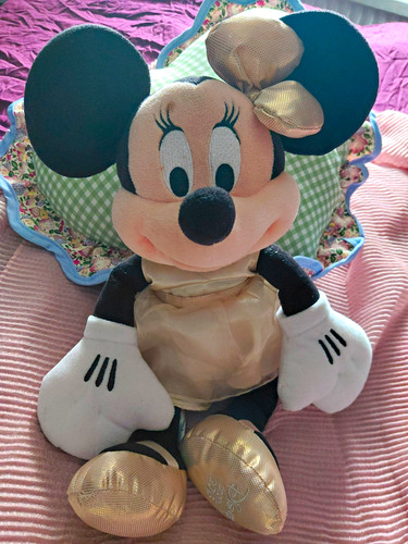 Disney store minnie - store,