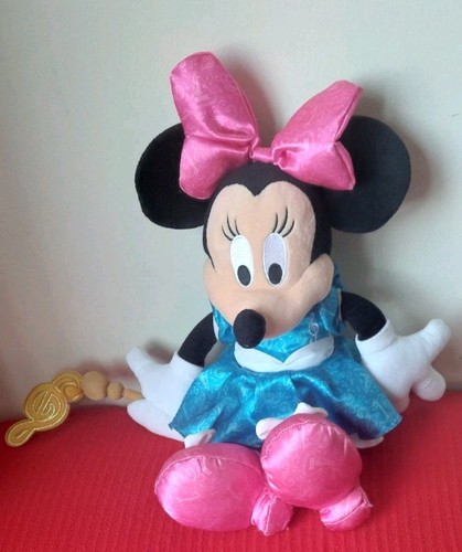 Minnie mouse plush with - with, music