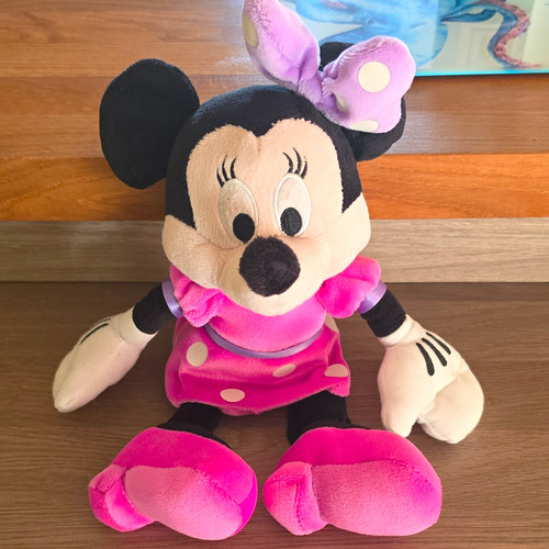 Posh paws disney - paws, minnie