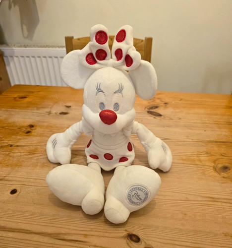 Disney store minnie mouse - disney,