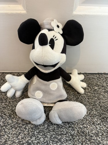 Disney parks official black - disney, &