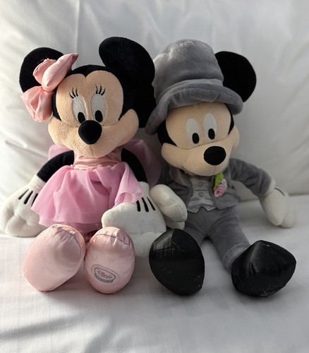 Disney store stamped minnie - stamped,